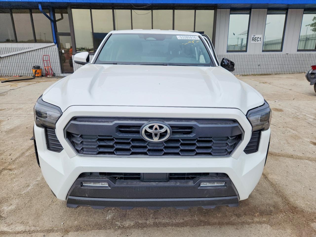 2025 TOYOTA TACOMA