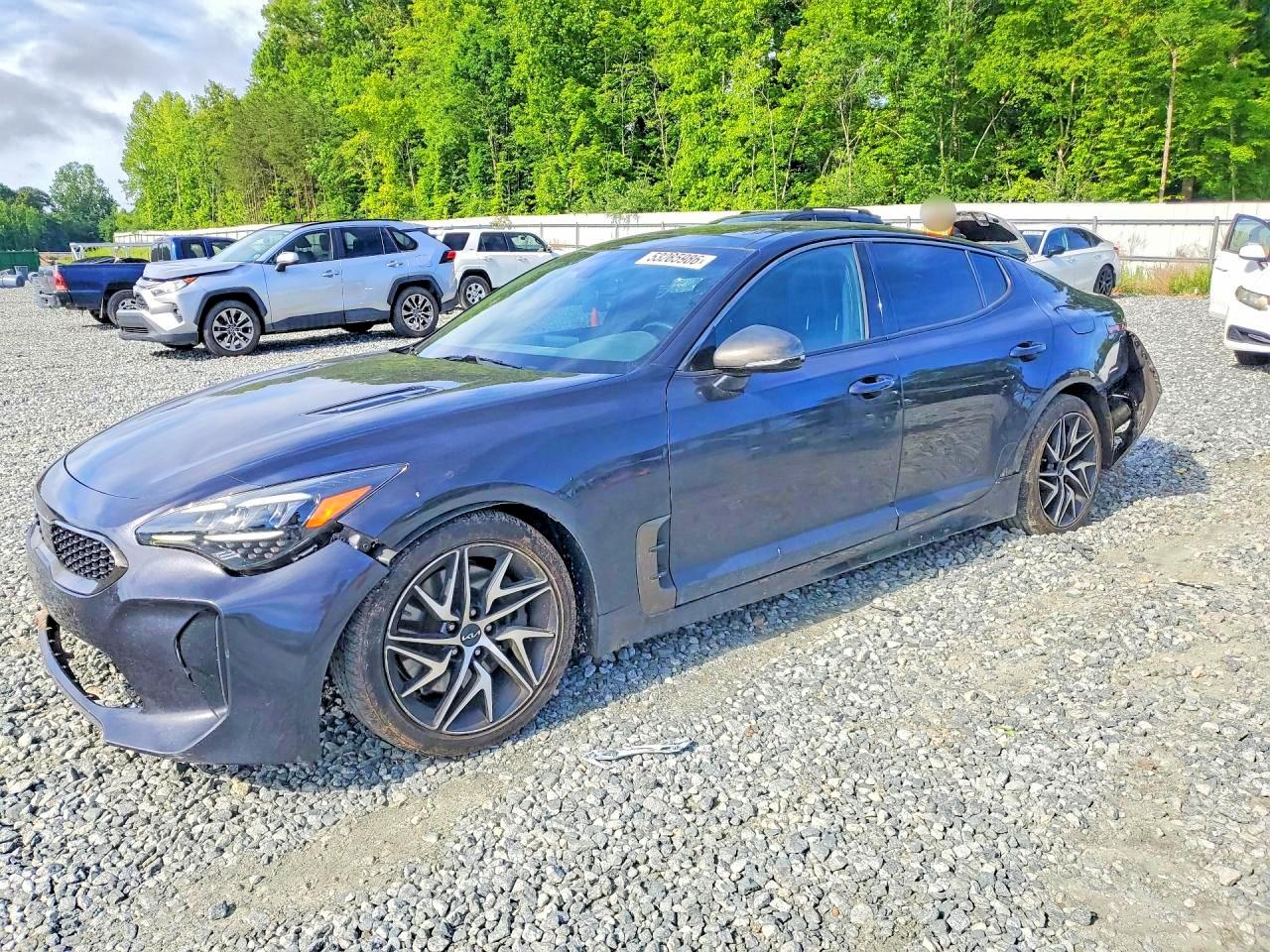 2022 KIA STINGER