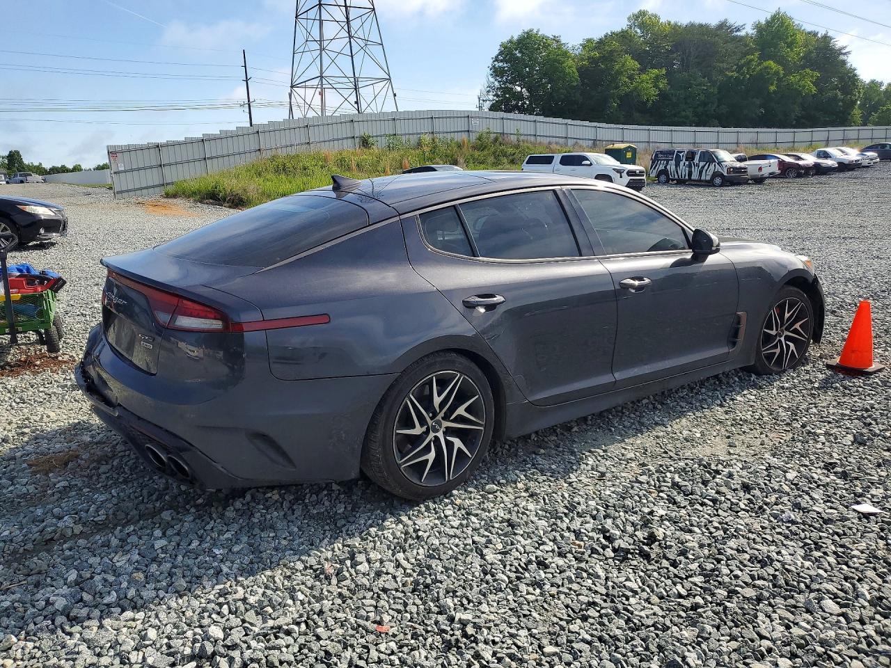 2022 KIA STINGER
