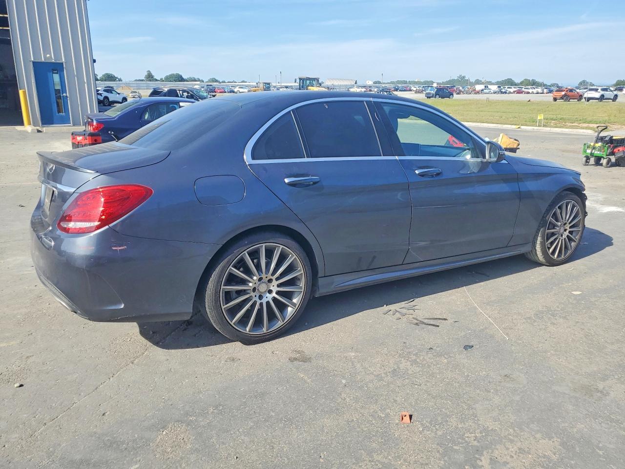 2016 MERCEDES-BENZ C-CLASS