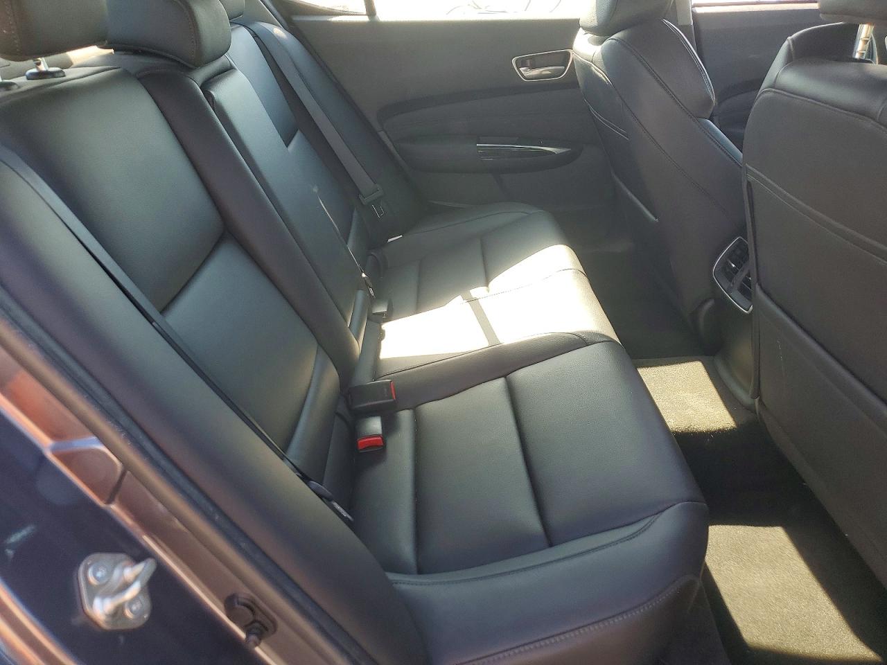 2018 ACURA TLX