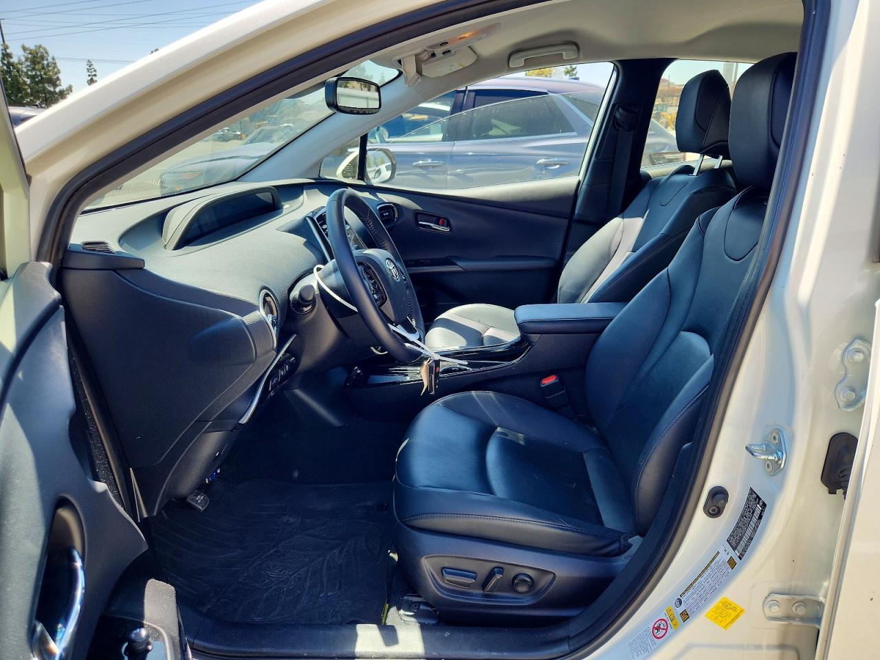2019 TOYOTA PRIUS