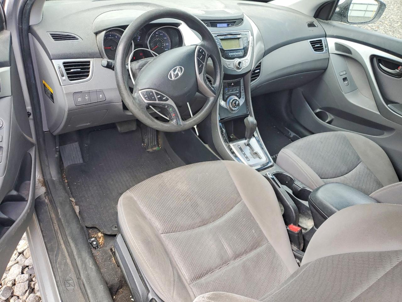 2013 HYUNDAI ELANTRA