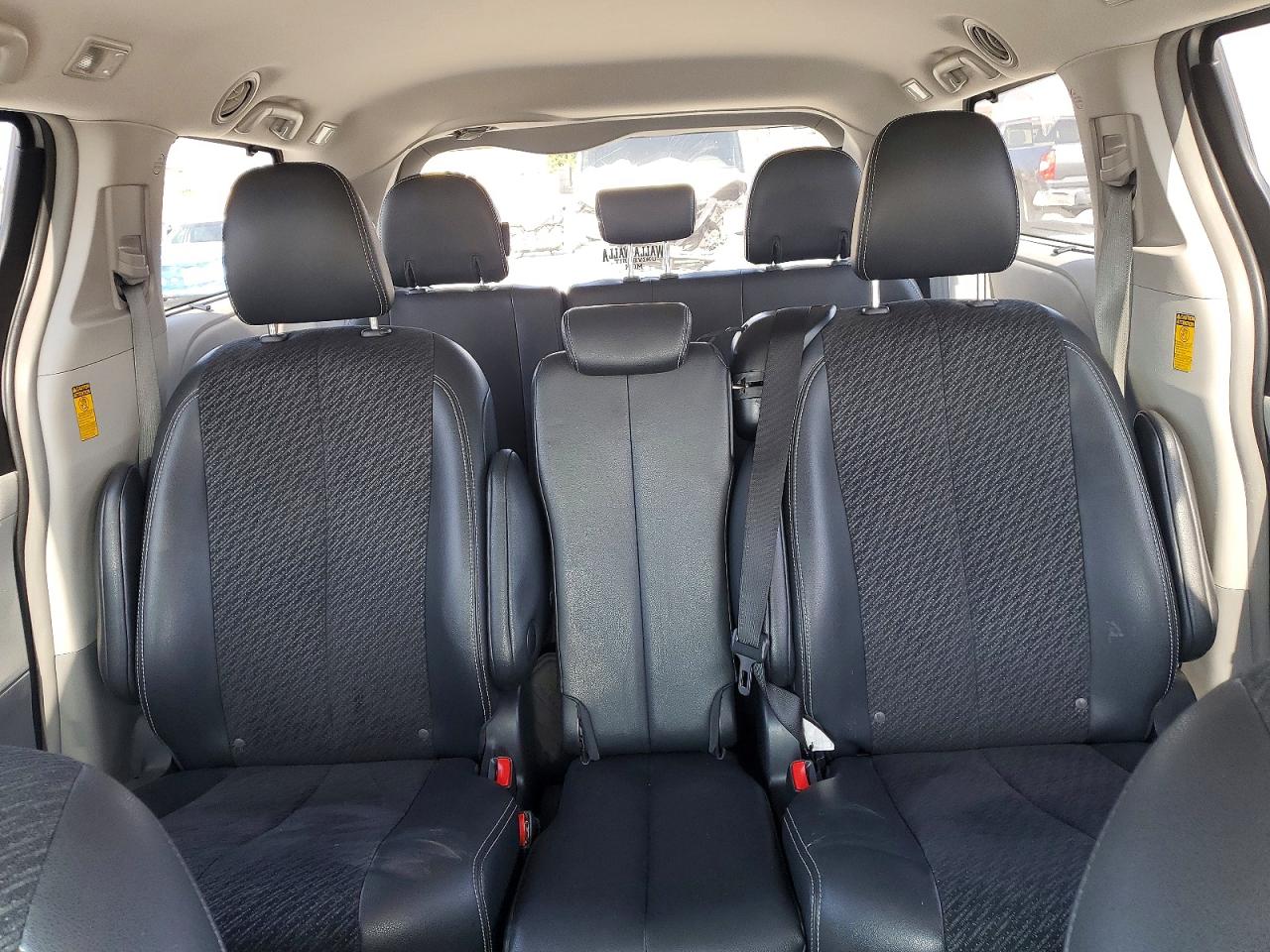 2014 TOYOTA SIENNA