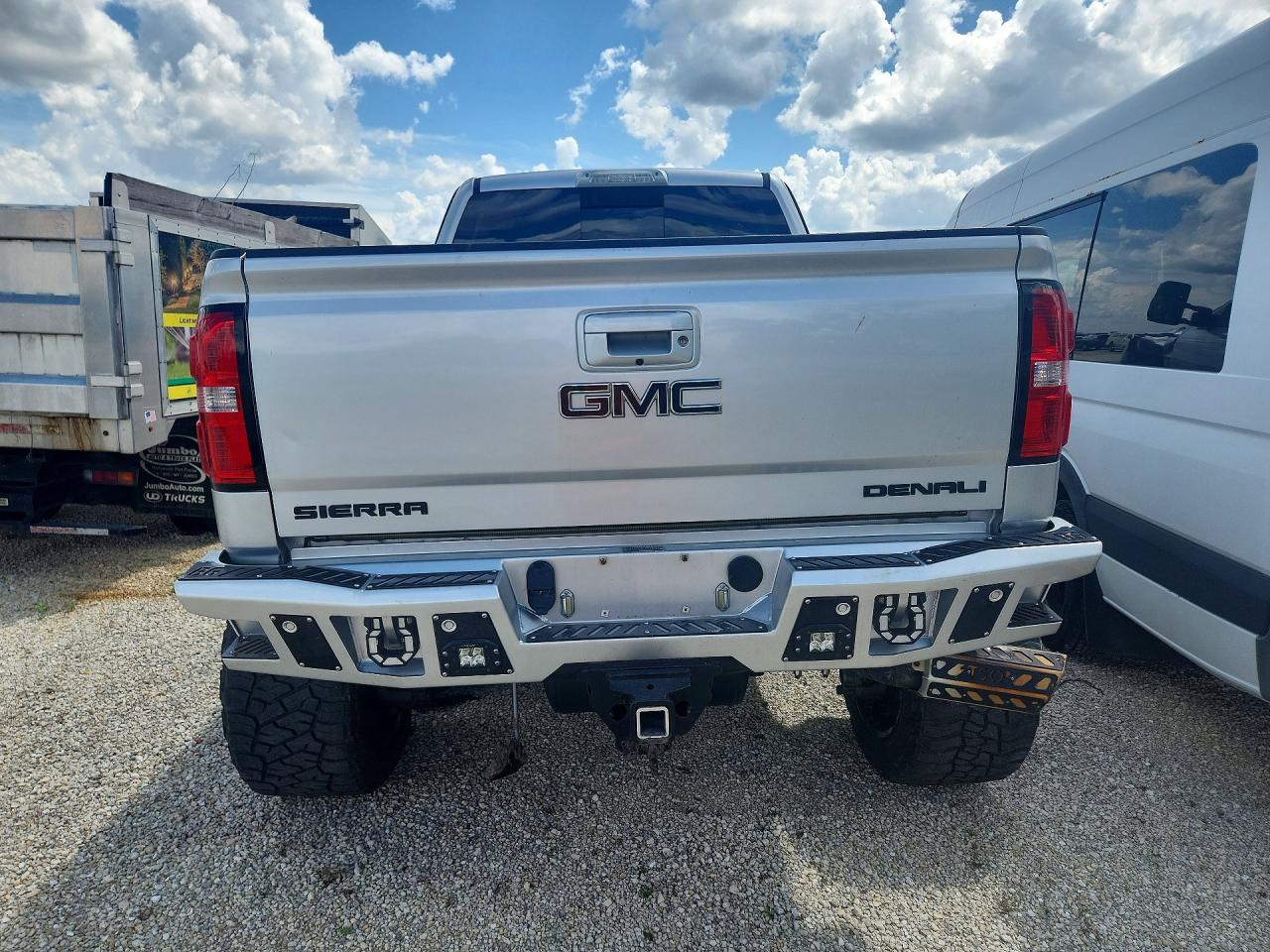 2018 GMC SIERRA