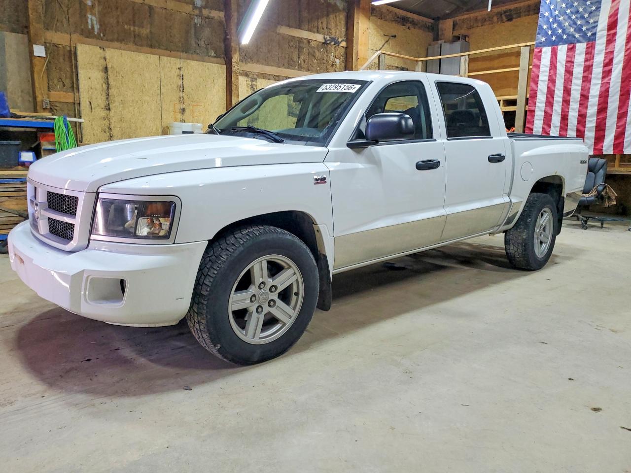 2011 DODGE DAKOTA