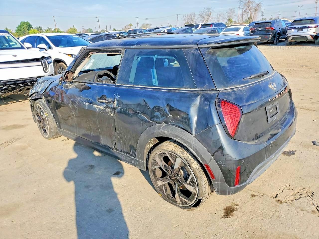 2025 MINI COOPER