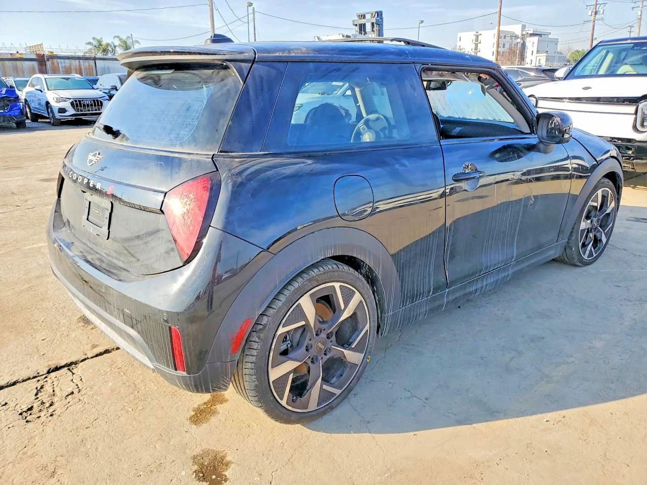 2025 MINI COOPER
