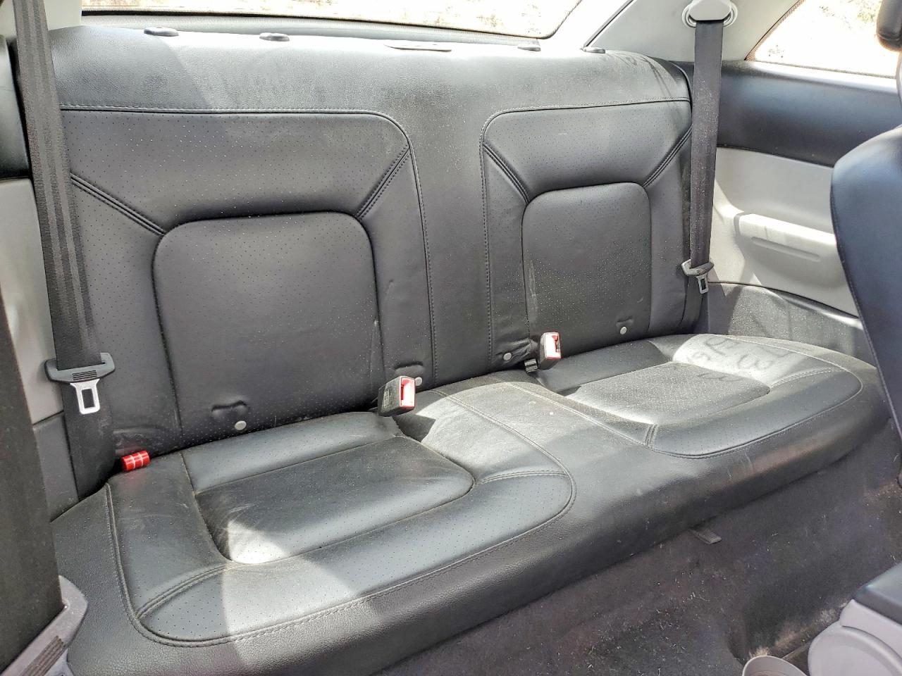 2001 VOLKSWAGEN BEETLE