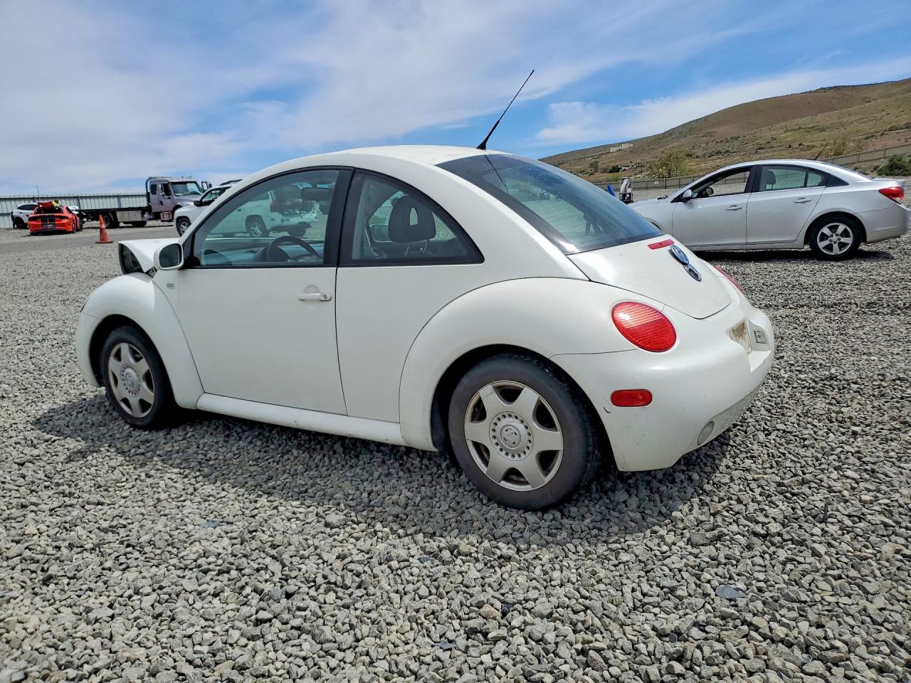 2001 VOLKSWAGEN BEETLE