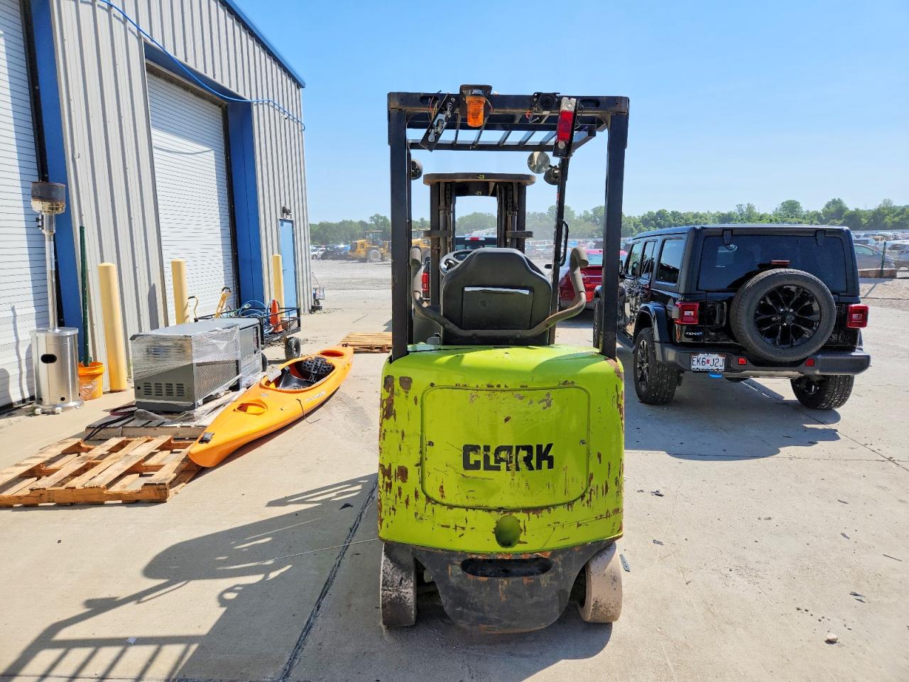 1999 CLARK FORKLIFT FORKLIFT