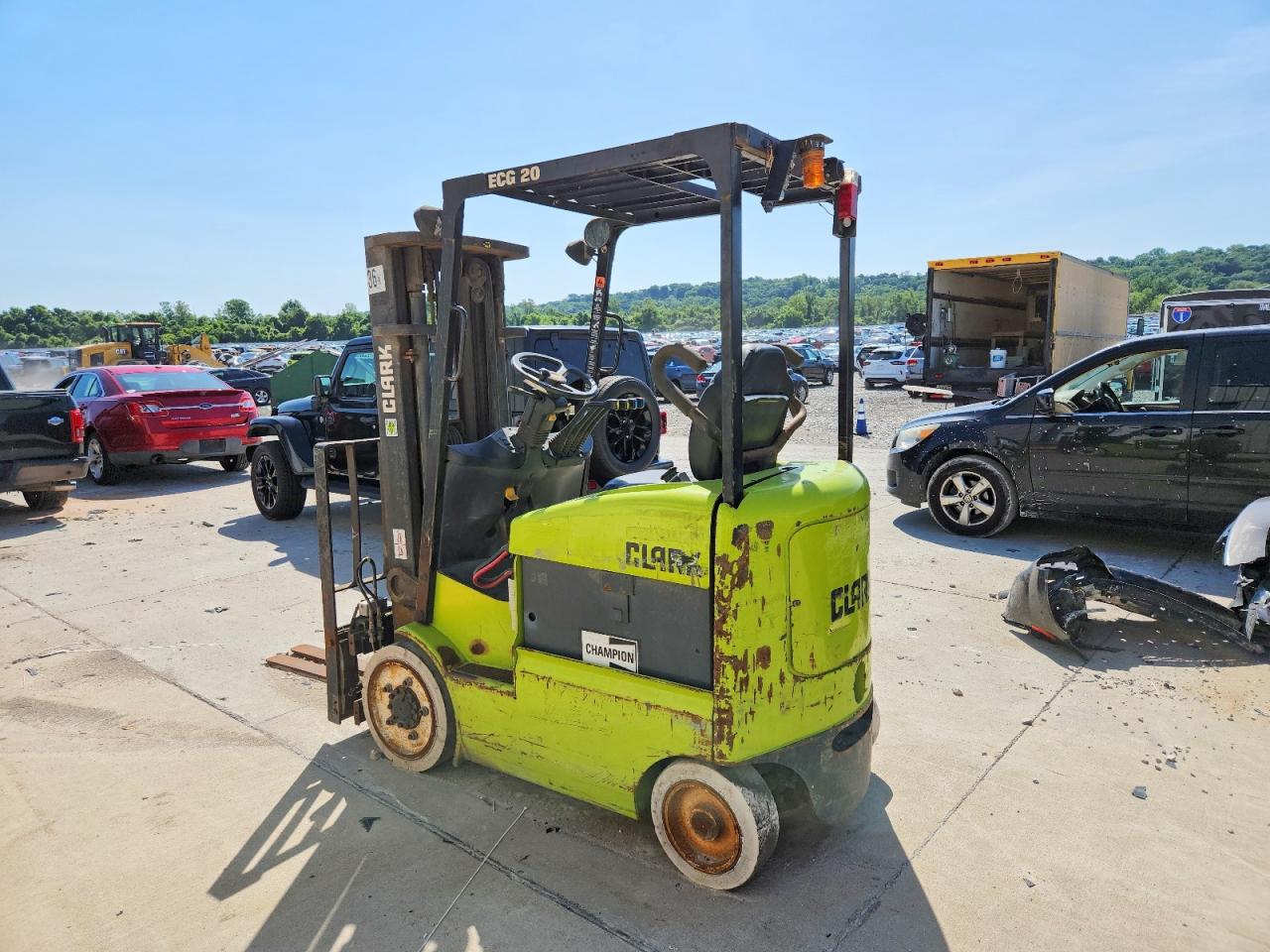 1999 CLARK FORKLIFT FORKLIFT