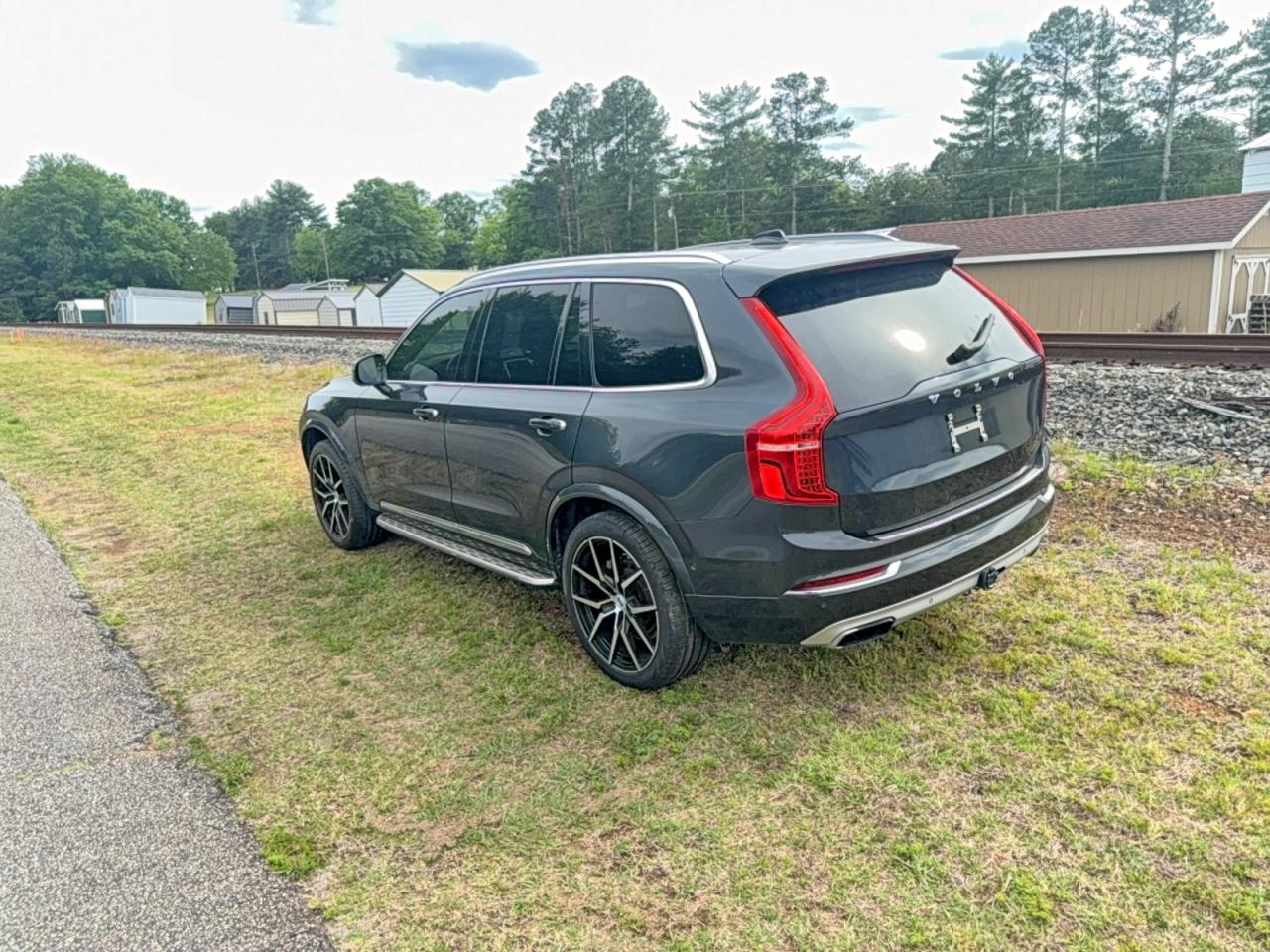 2016 VOLVO XC90