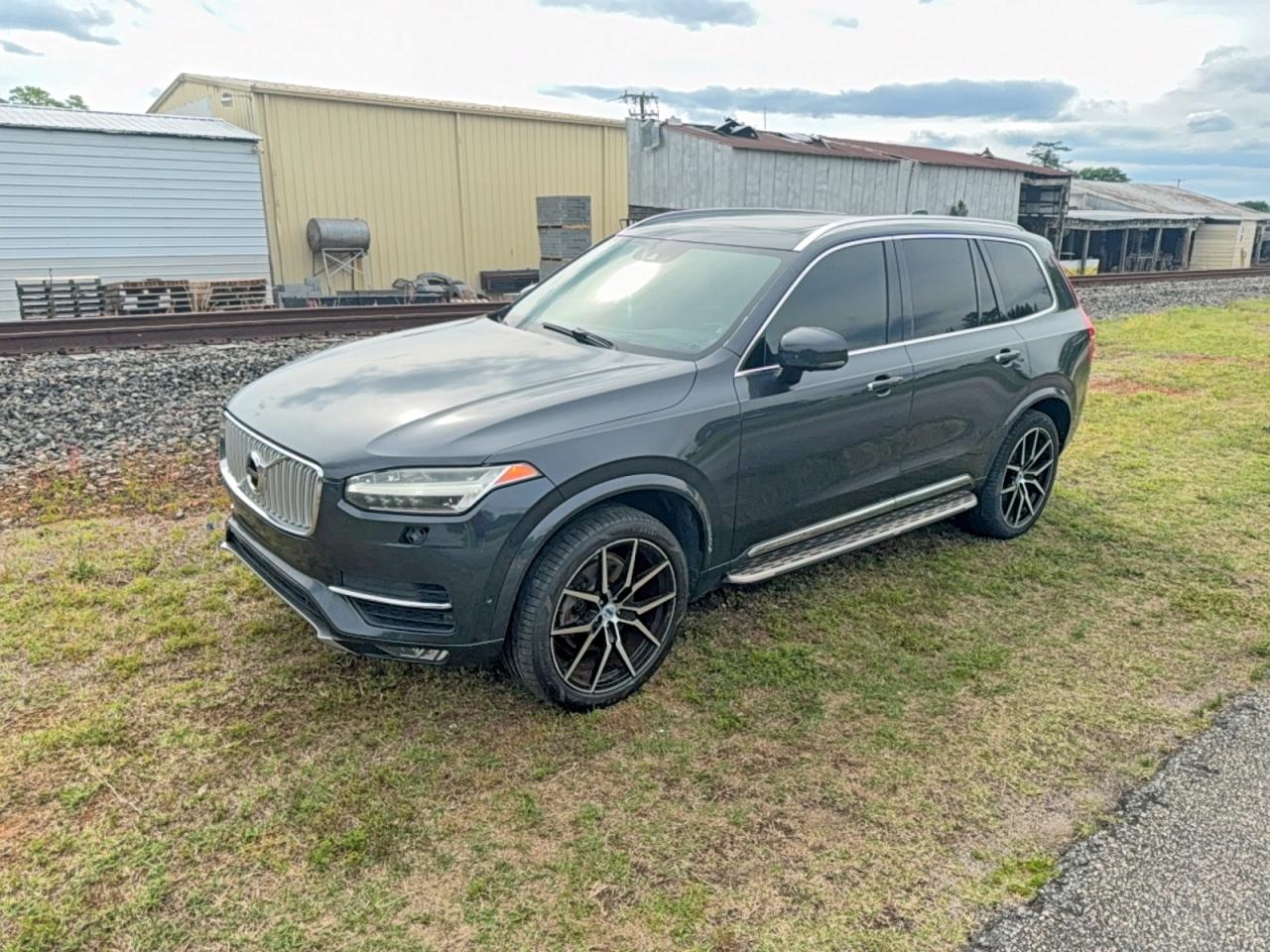 2016 VOLVO XC90