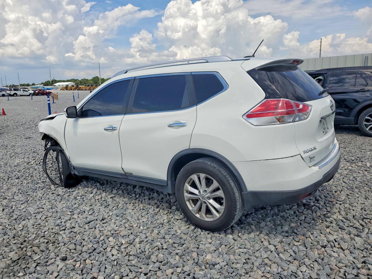 2016 NISSAN ROGUE