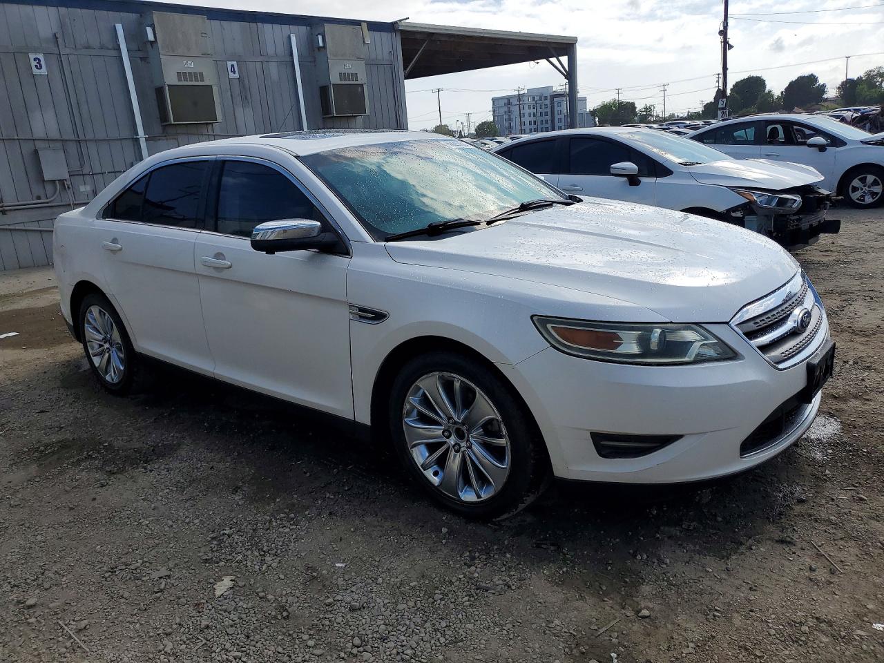 2011 FORD TAURUS