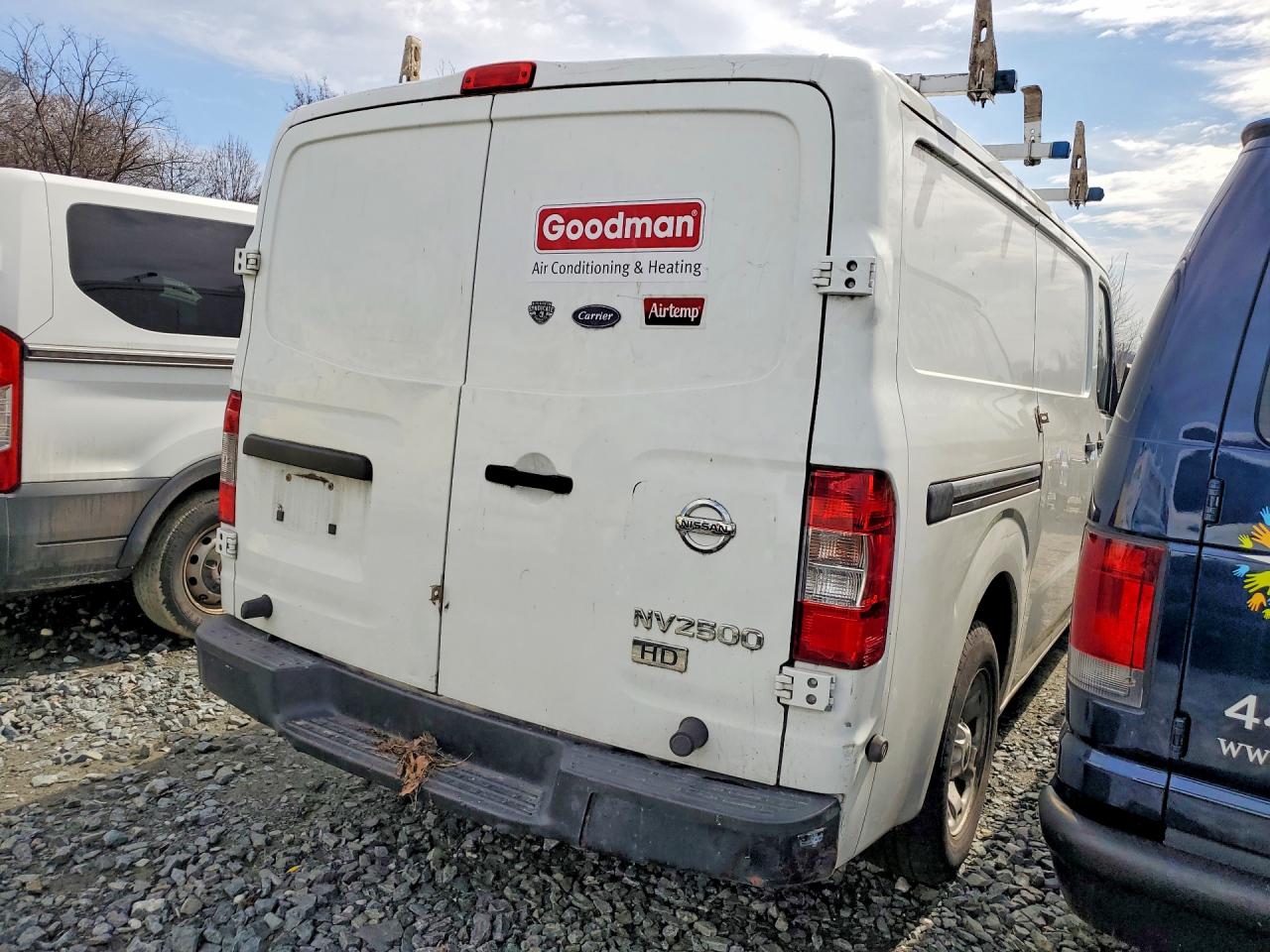 2013 NISSAN NV