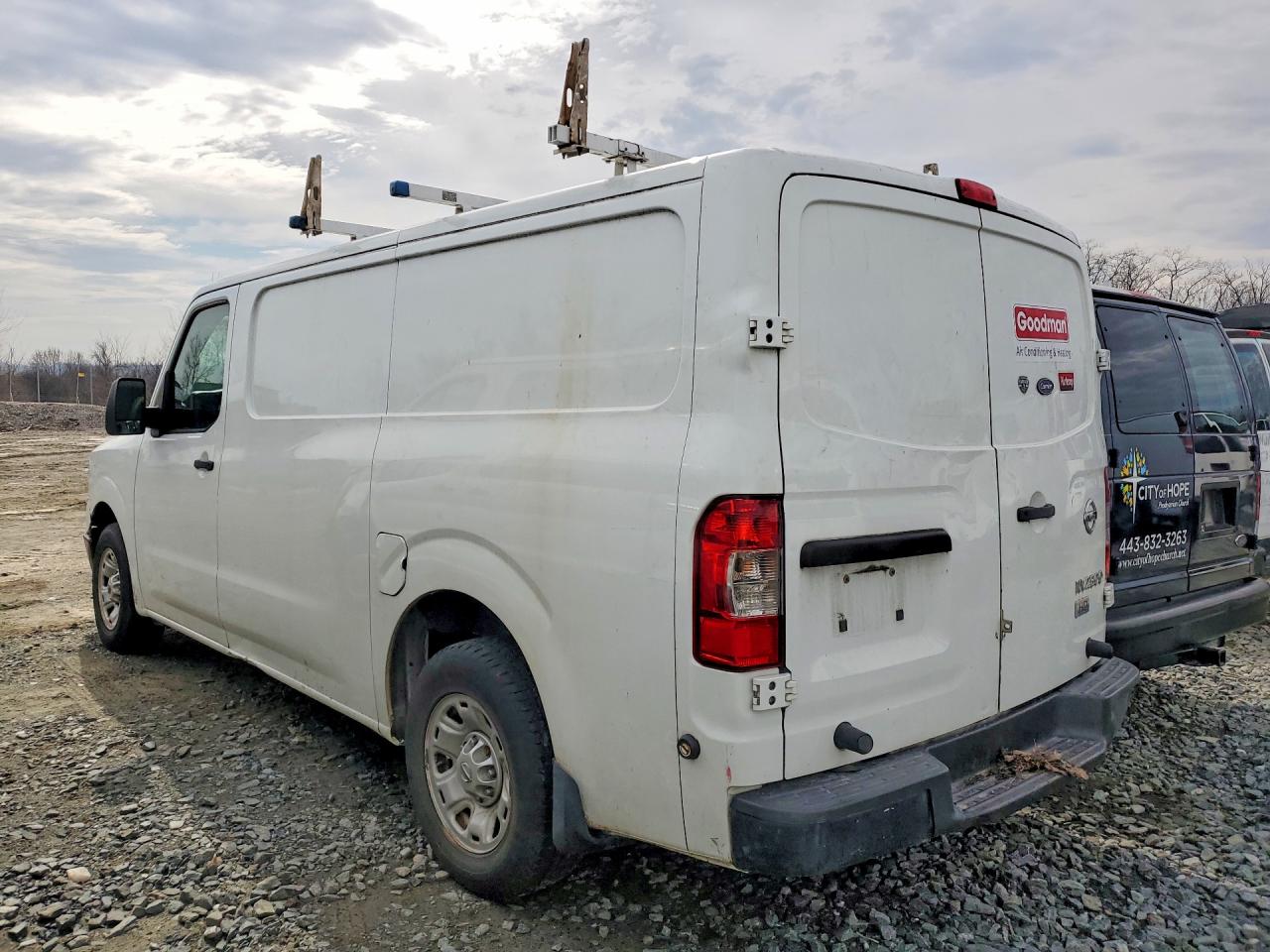 2013 NISSAN NV