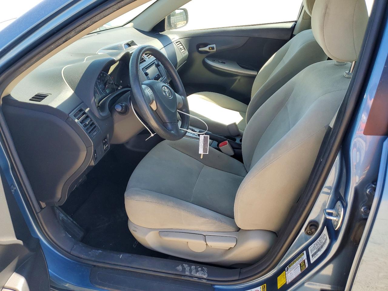 2013 TOYOTA COROLLA