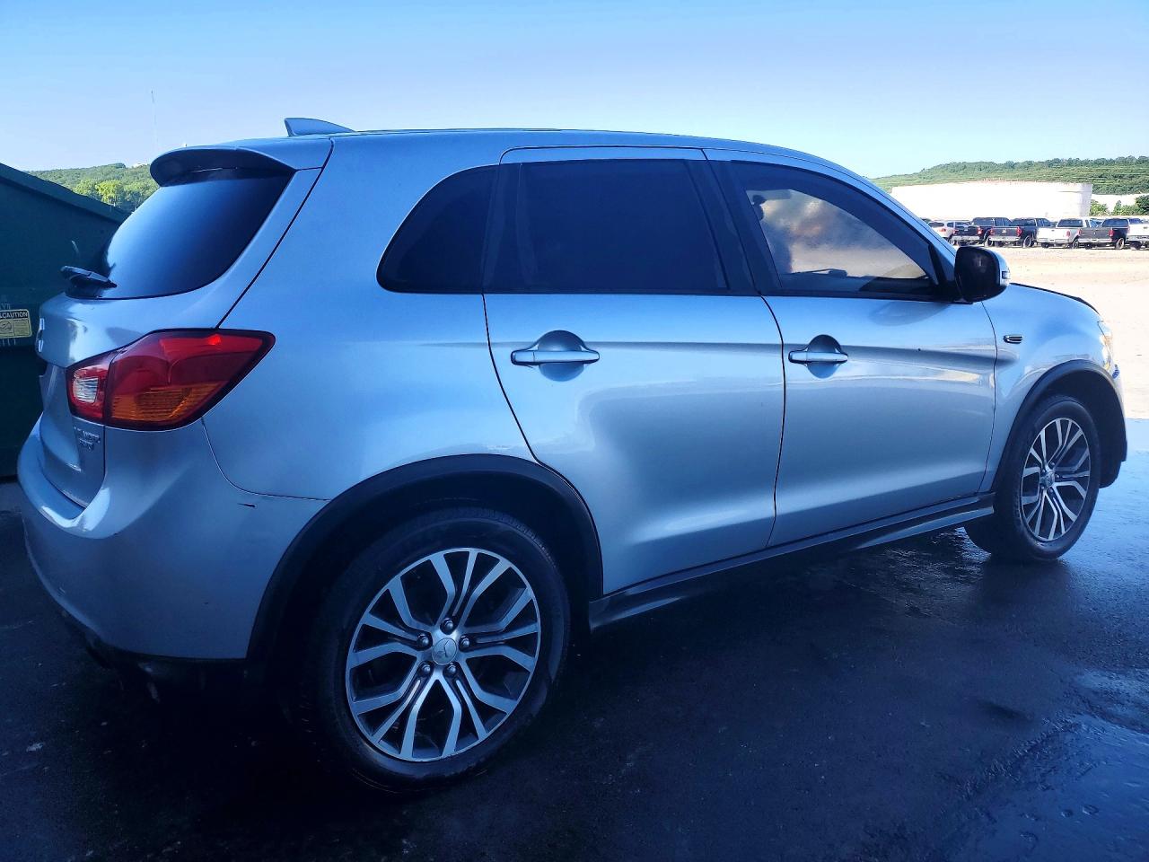2017 MITSUBISHI OUTLANDER