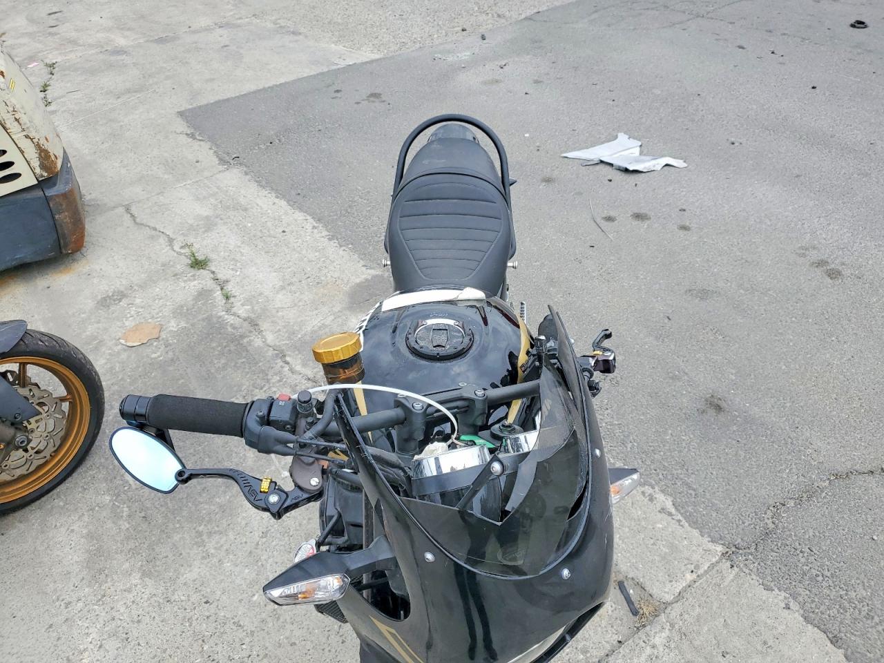 2024 KAWASAKI Z/ZR 1000