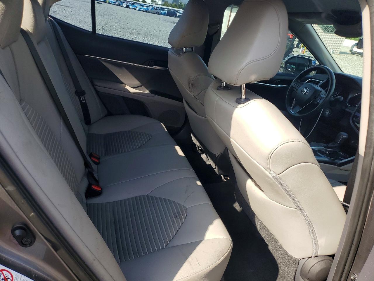 2018 TOYOTA CAMRY