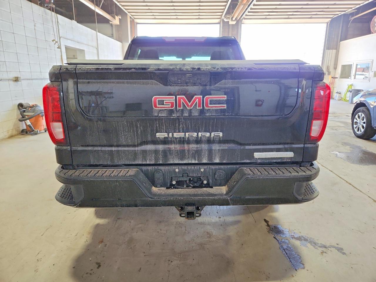 2021 GMC SIERRA