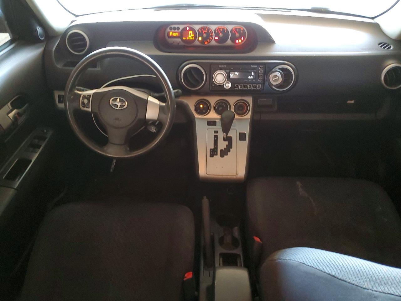 2010 TOYOTA SCION