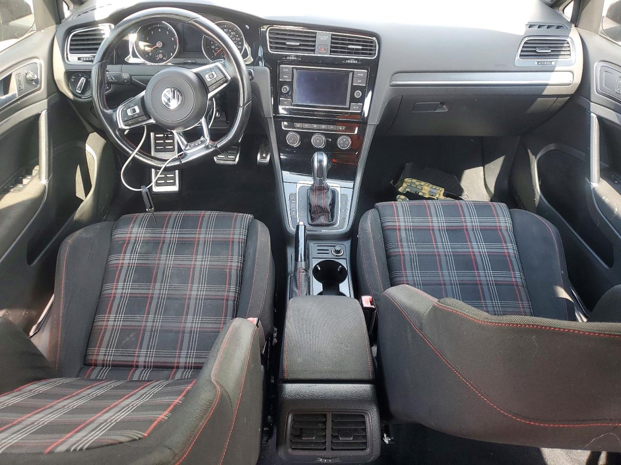 2018 VOLKSWAGEN GTI