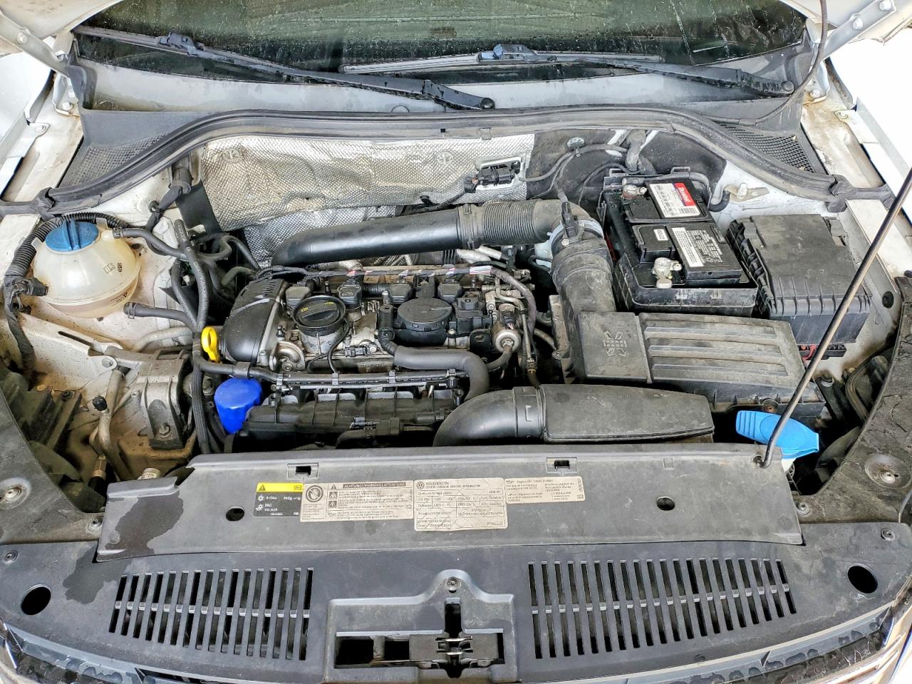 2016 VOLKSWAGEN TIGUAN