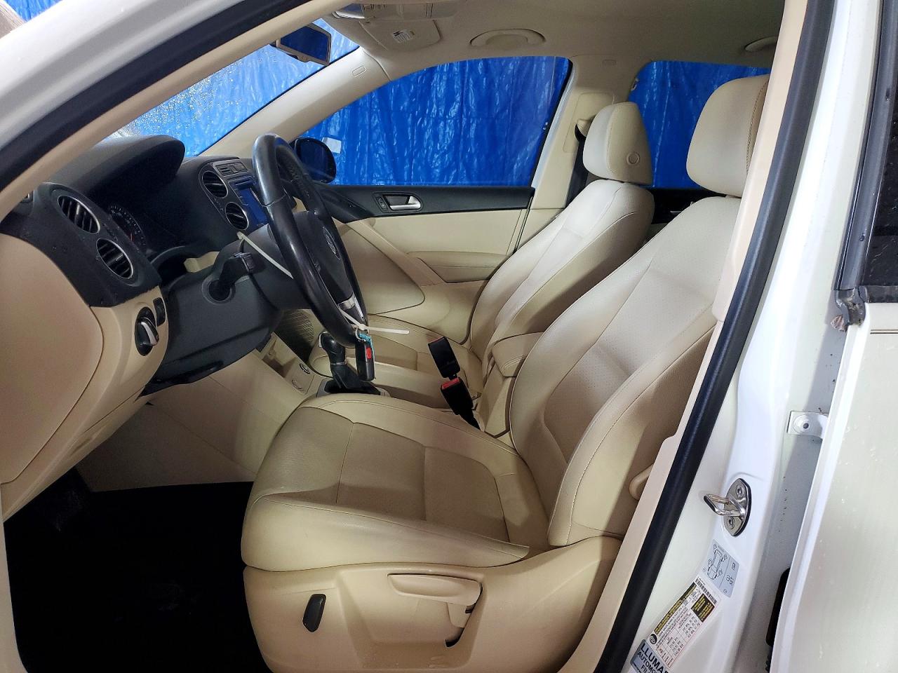 2016 VOLKSWAGEN TIGUAN
