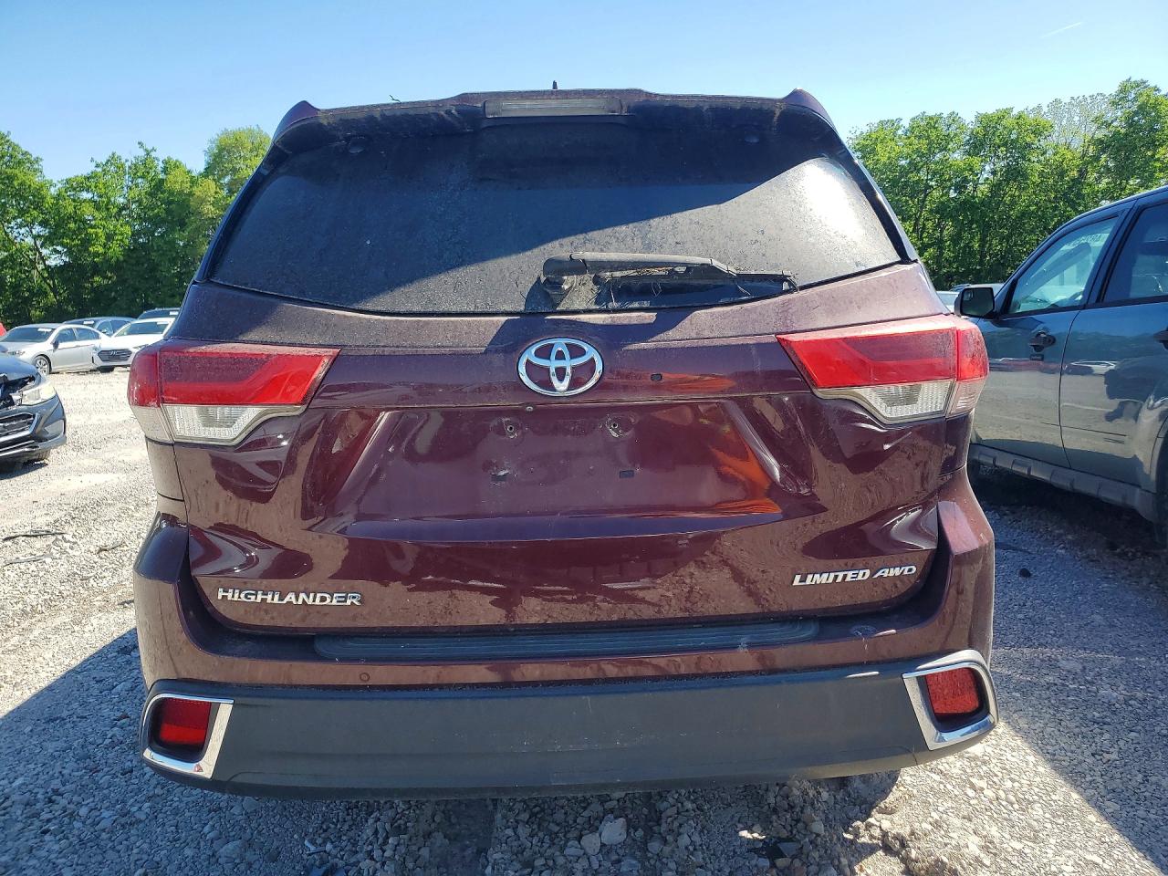 2018 TOYOTA HIGHLANDER