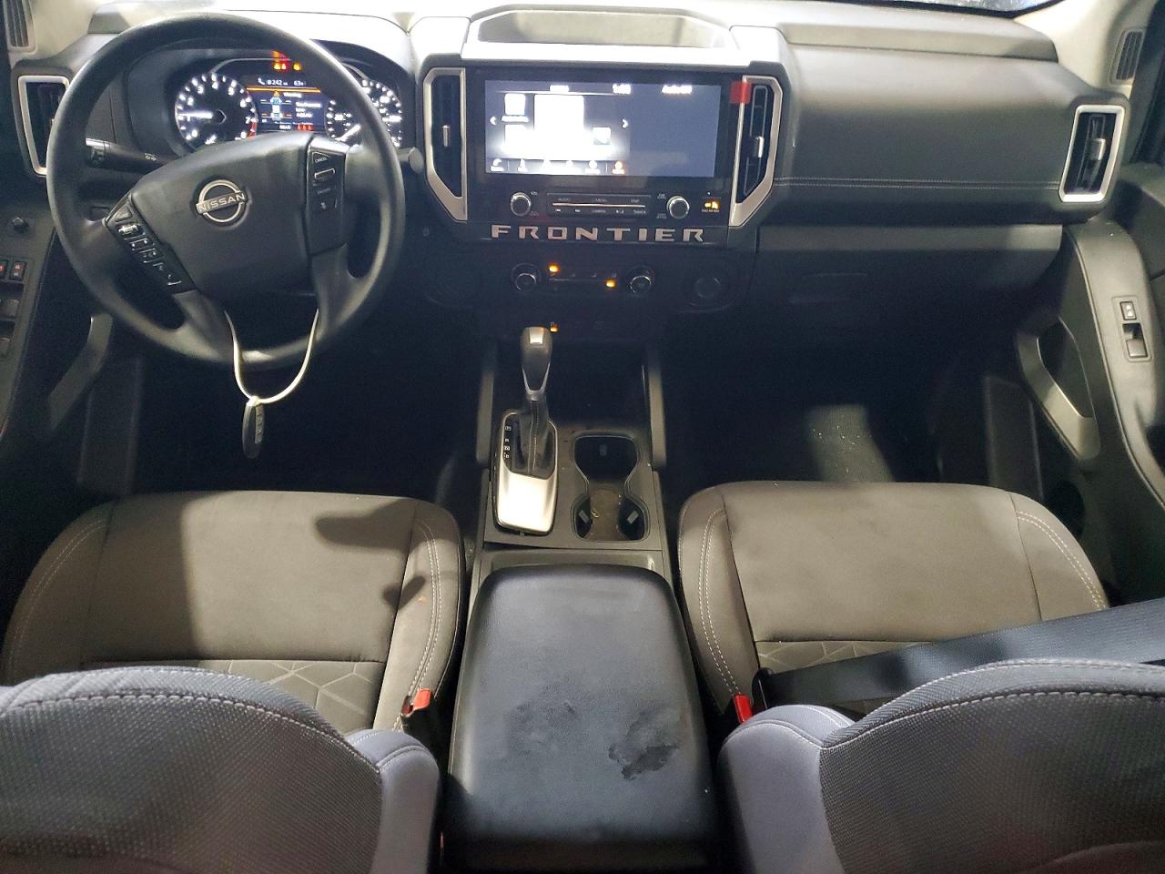 2025 NISSAN FRONTIER