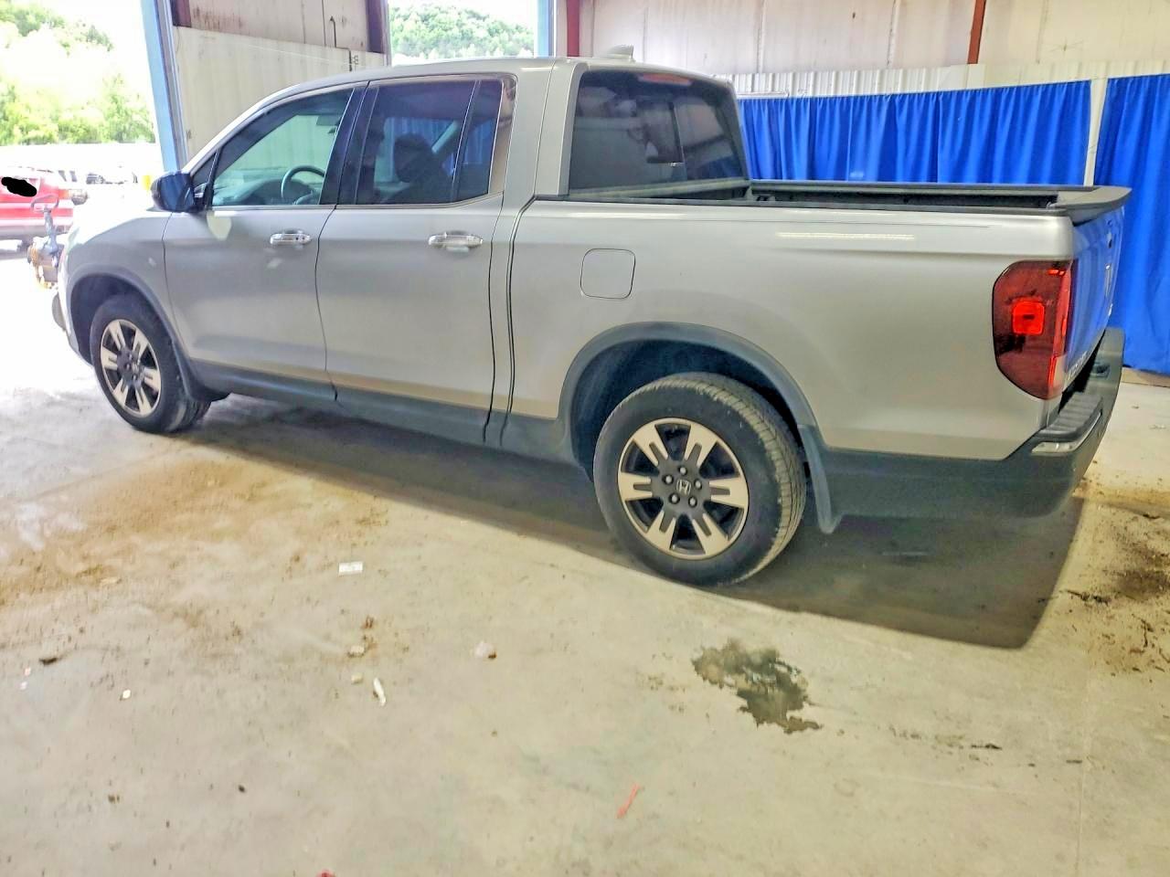 2017 HONDA RIDGELINE