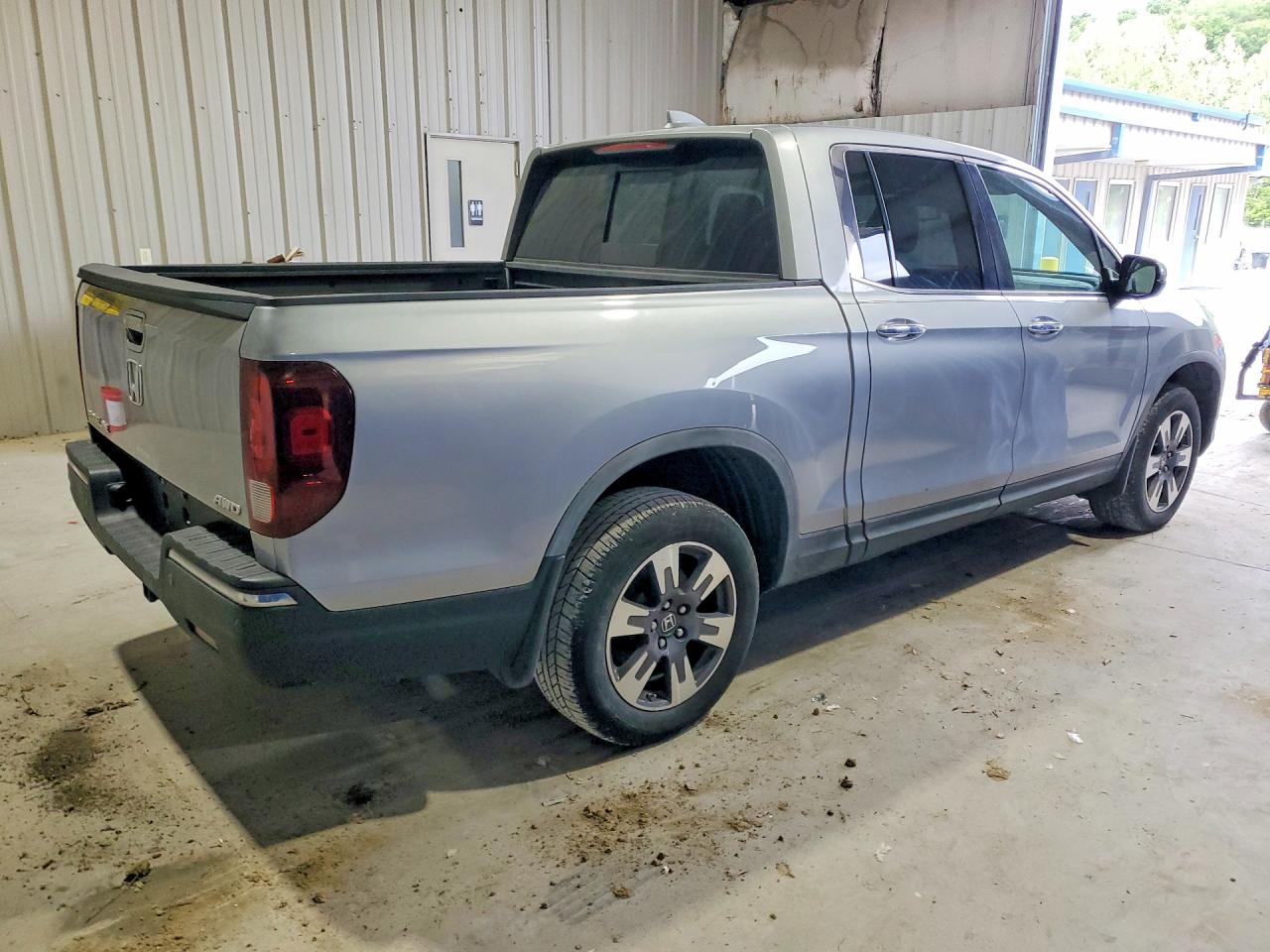 2017 HONDA RIDGELINE