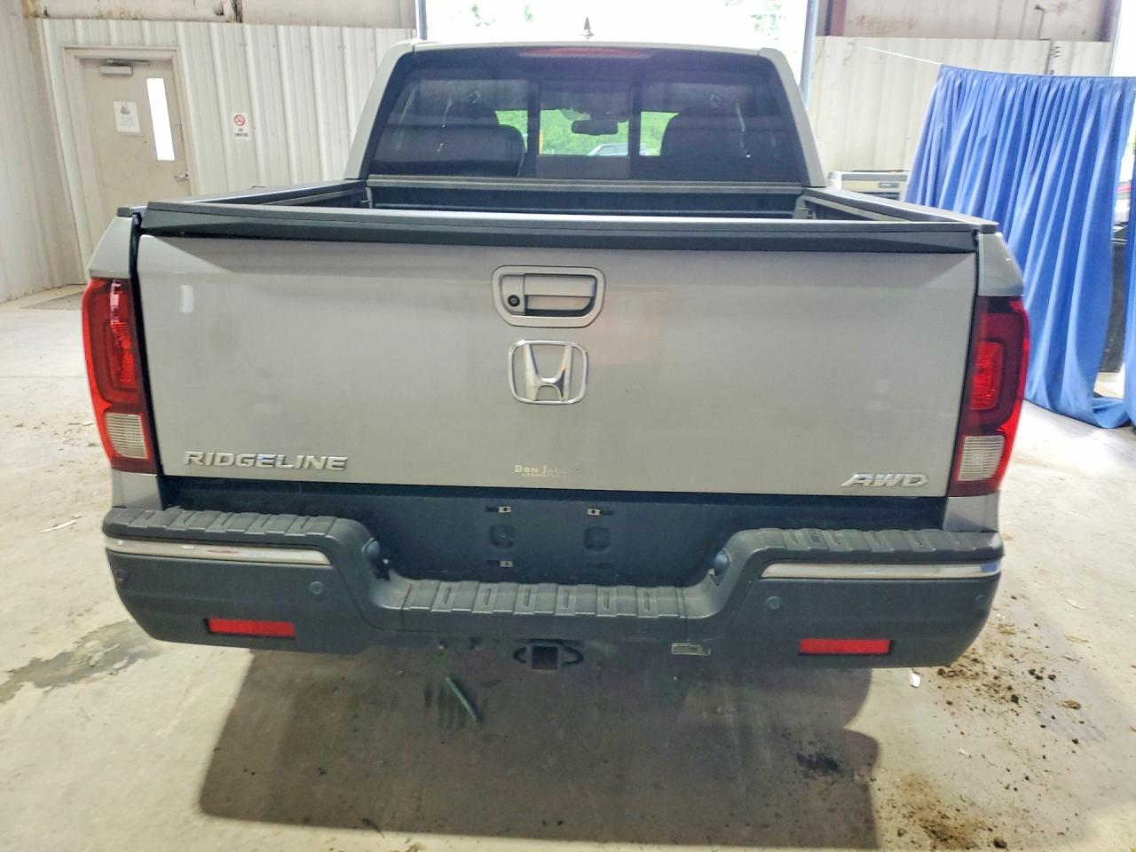 2017 HONDA RIDGELINE