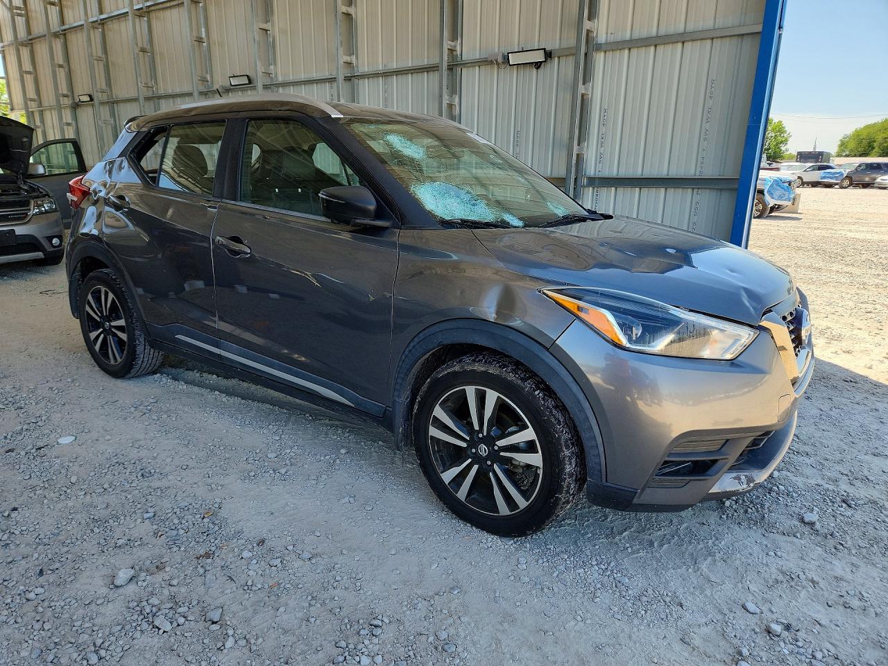 2019 NISSAN KICKS