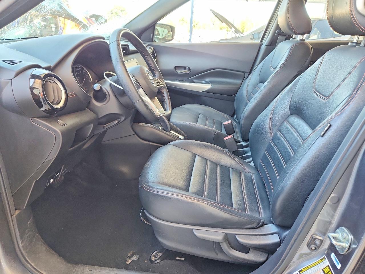 2019 NISSAN KICKS