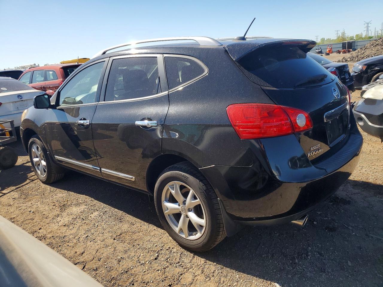 2011 NISSAN ROGUE
