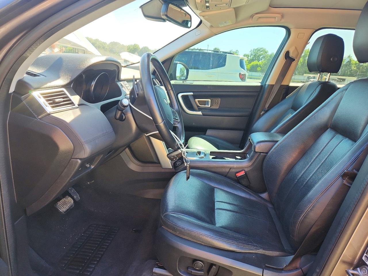 2019 LAND ROVER DISCOVERY