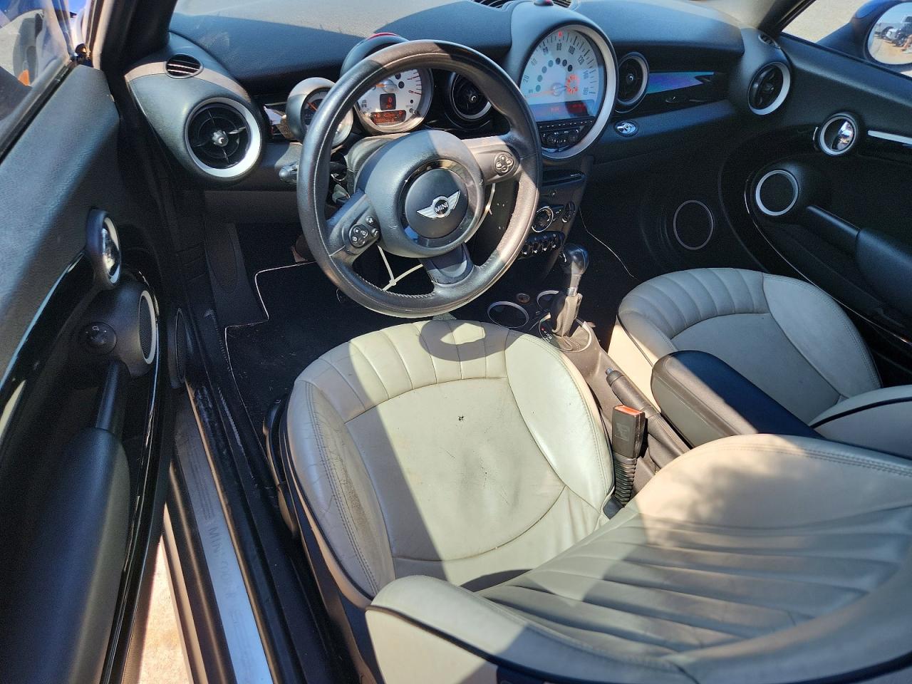 2012 MINI COOPER