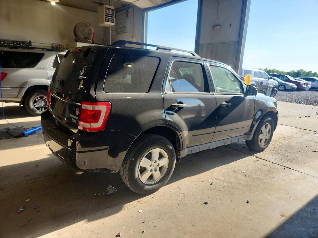 2010 FORD ESCAPE