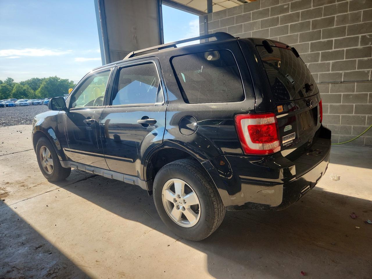 2010 FORD ESCAPE