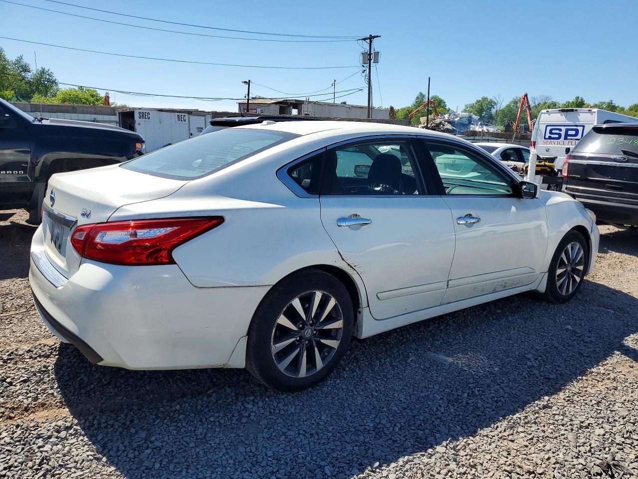 2017 NISSAN ALTIMA