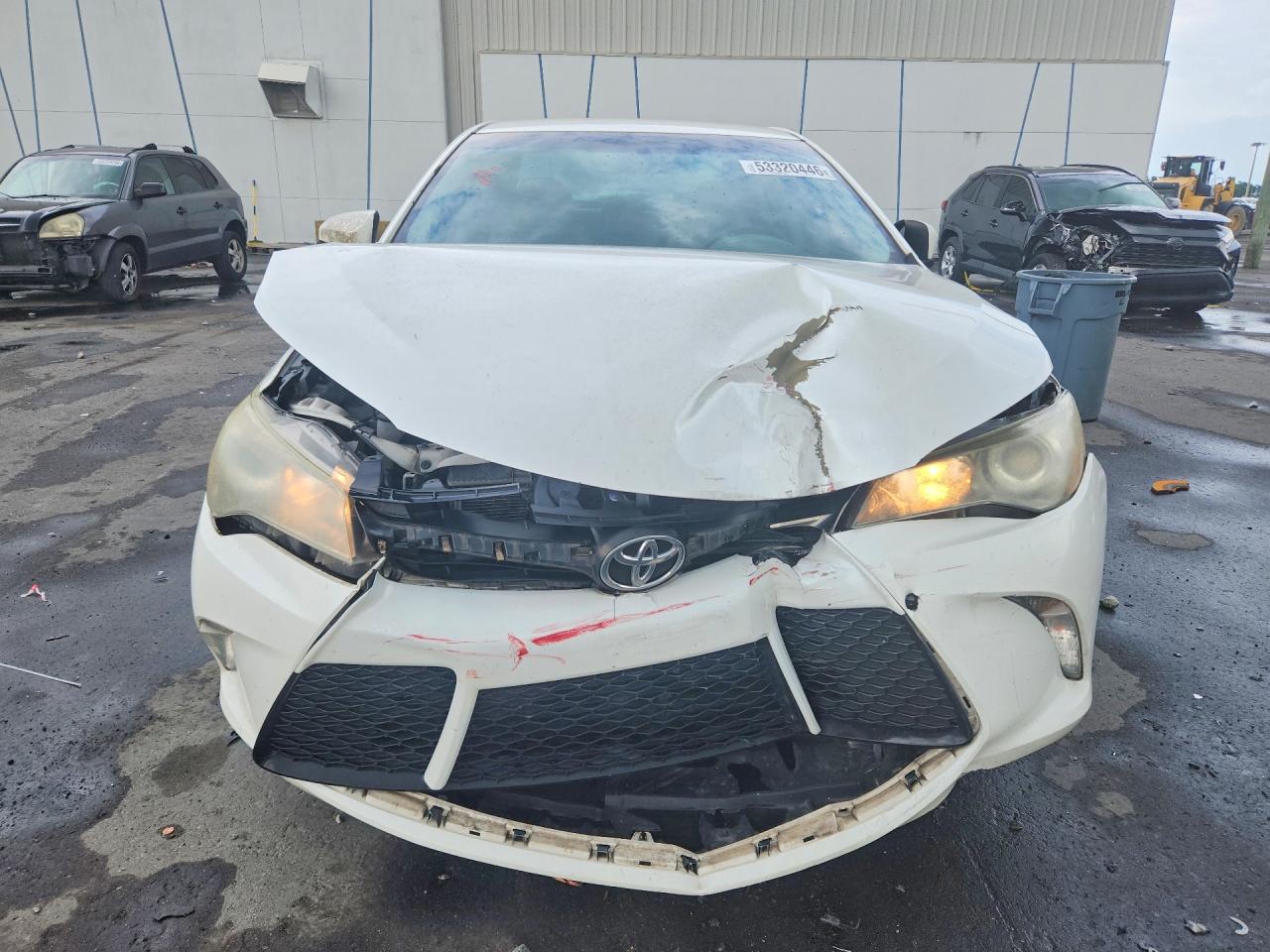 2016 TOYOTA CAMRY