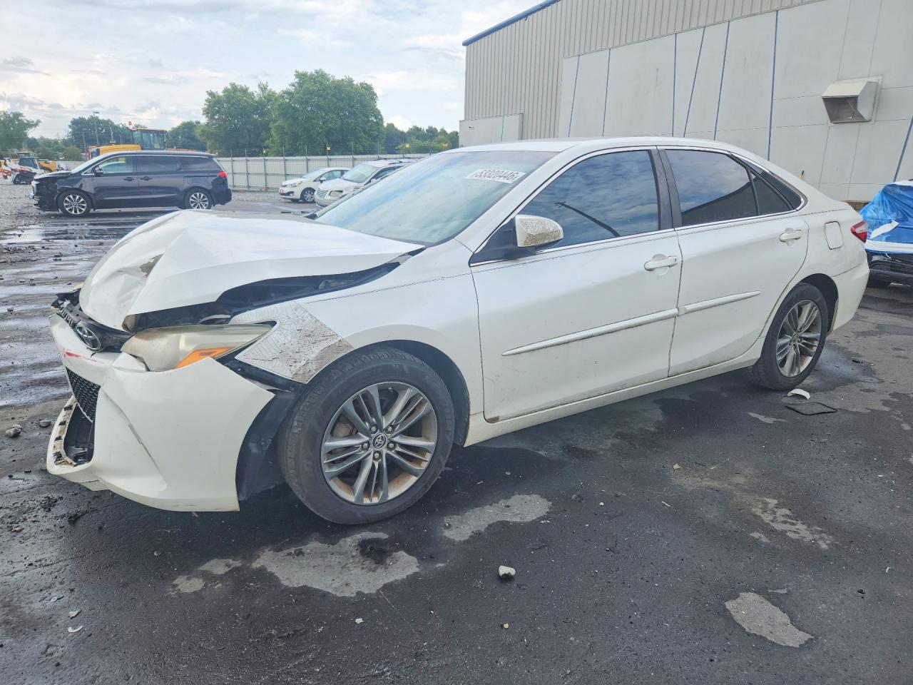 2016 TOYOTA CAMRY