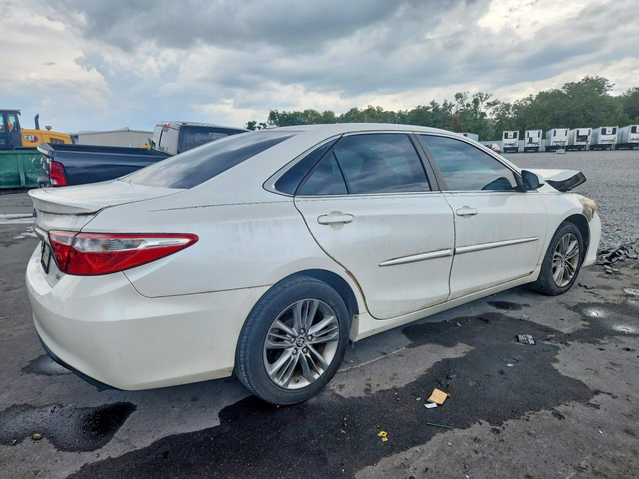 2016 TOYOTA CAMRY