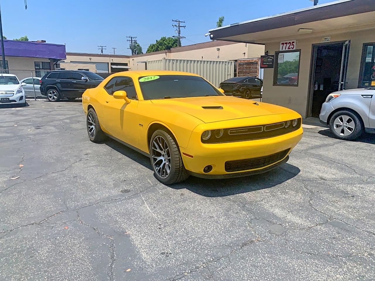 2017 DODGE CHALLENGER