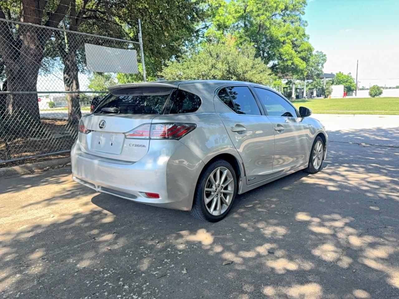 2011 LEXUS CT 200