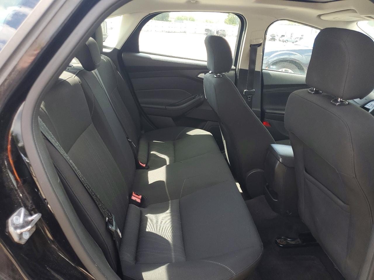2017 FORD FOCUS